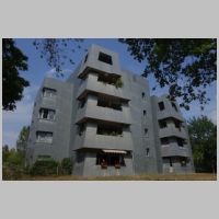 Frank Gehry, Sozialer Wohnungsbau in Frankfurt-Goldstein, photo by X-angel, Wikipedia.jpg